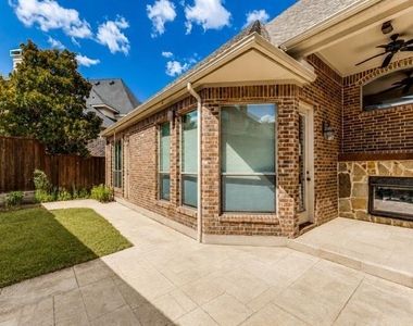 411 Brazoria Drive - Photo Thumbnail 21