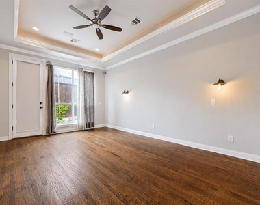 411 Brazoria Drive - Photo Thumbnail 14