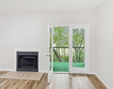 7126 Holly Hill Drive - Photo Thumbnail 14