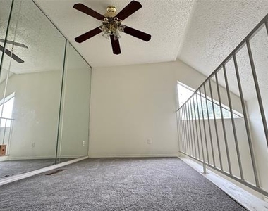 9833 Walnut Street - Photo Thumbnail 9