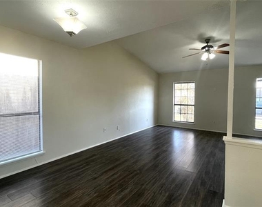5608 Terry Street - Photo Thumbnail 4