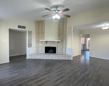 5608 Terry Street - Photo Thumbnail 3