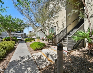 1250 N Abbey Lane - Photo Thumbnail 8