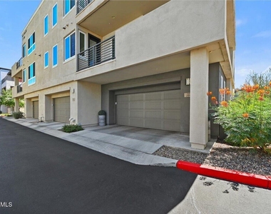 1250 N Abbey Lane - Photo Thumbnail 33
