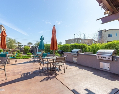 1250 N Abbey Lane - Photo Thumbnail 39
