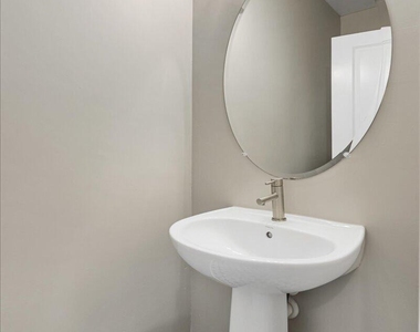 1250 N Abbey Lane - Photo Thumbnail 20