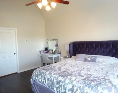9400 Deerhurst Place - Photo Thumbnail 14