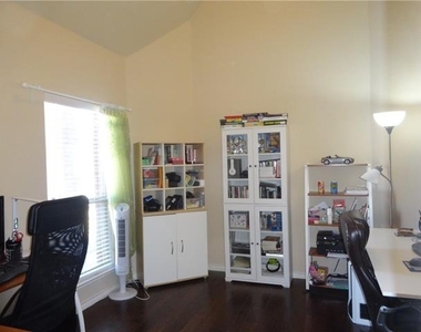 9400 Deerhurst Place - Photo Thumbnail 16