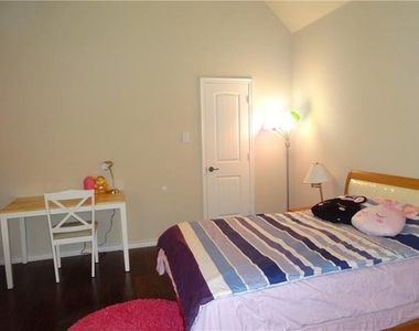 9400 Deerhurst Place - Photo Thumbnail 19