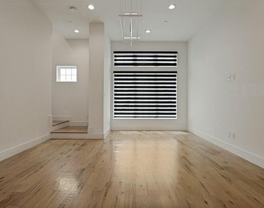 1910 Caddo Street - Photo Thumbnail 8