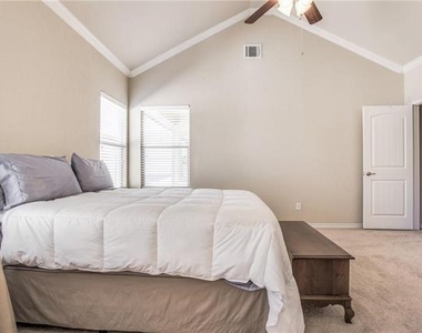 8717 Whitehead Street - Photo Thumbnail 7