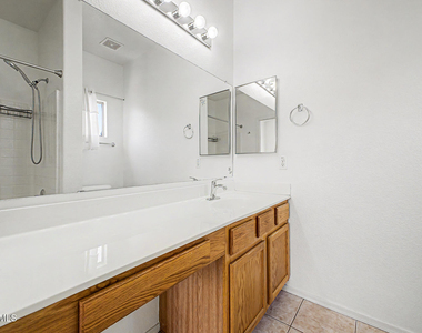 32 N Eaton Place - Photo Thumbnail 8