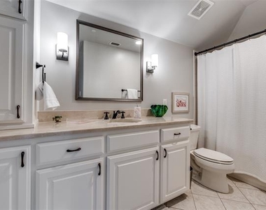 4518 Normandy Avenue - Photo Thumbnail 21