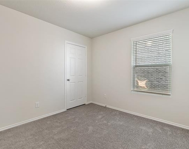 4509 Greenham Lane - Photo Thumbnail 19