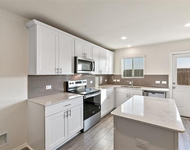 4509 Greenham Lane - Photo Thumbnail 2