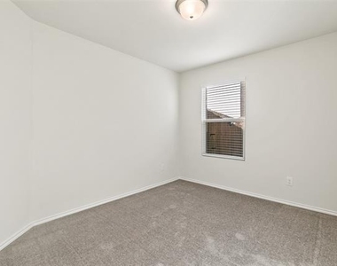 4509 Greenham Lane - Photo Thumbnail 18