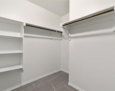 4509 Greenham Lane - Photo Thumbnail 16