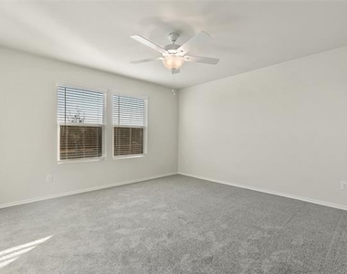 4509 Greenham Lane - Photo Thumbnail 11