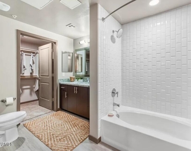 3601 N Central Avenue - Photo Thumbnail 5