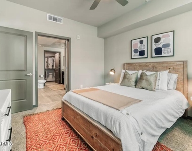 3601 N Central Avenue - Photo Thumbnail 3