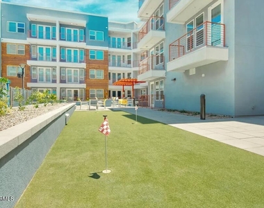 3601 N Central Avenue - Photo Thumbnail 8