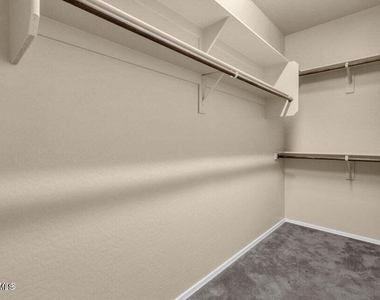 5542 W Kowalsky Lane - Photo Thumbnail 21