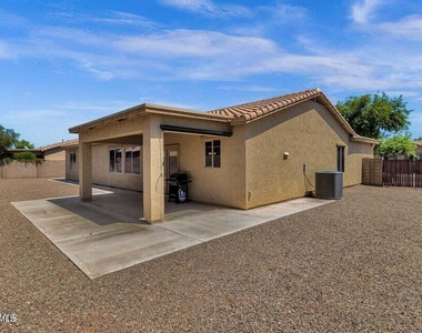 5542 W Kowalsky Lane - Photo Thumbnail 32