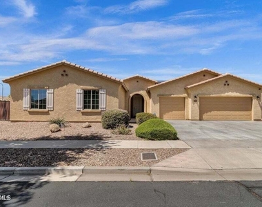 5542 W Kowalsky Lane - Photo Thumbnail 1