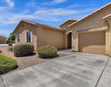 5542 W Kowalsky Lane - Photo Thumbnail 3