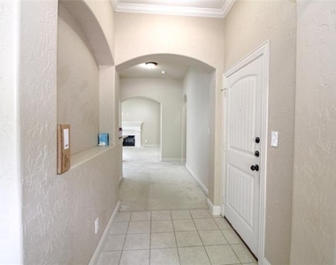 215 Wooded Creek Avenue - Photo Thumbnail 1