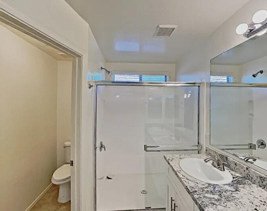 12759 W Desert Mirage Drive - Photo Thumbnail 10
