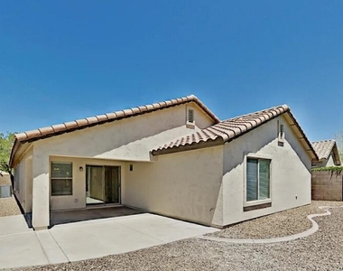 12759 W Desert Mirage Drive - Photo Thumbnail 17