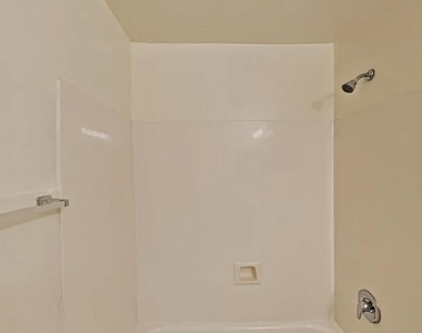 12759 W Desert Mirage Drive - Photo Thumbnail 15