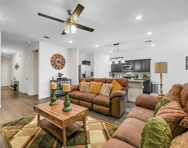 3313 Waldrop Drive - Photo Thumbnail 3