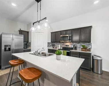 3313 Waldrop Drive - Photo Thumbnail 10