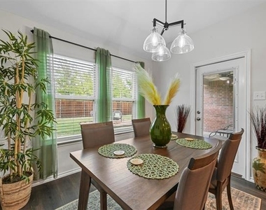 3313 Waldrop Drive - Photo Thumbnail 7