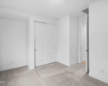 6936 W Maya Way - Photo Thumbnail 25
