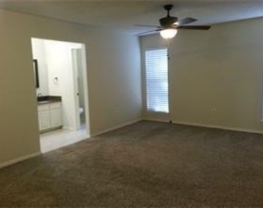 2507 Mardell Drive - Photo Thumbnail 5