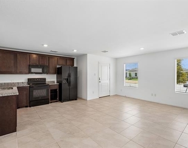 136 Thresher Lane - Photo Thumbnail 1