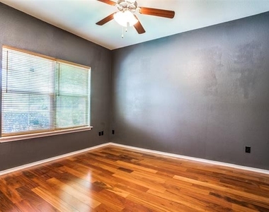 7404 Ryan Court - Photo Thumbnail 17