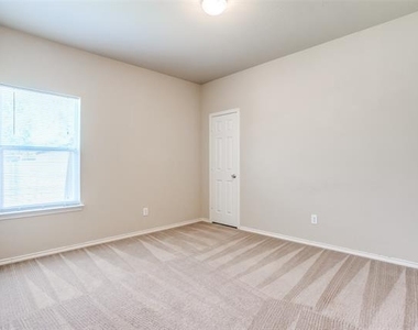 7404 Ryan Court - Photo Thumbnail 20
