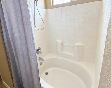 22009 N 29th Drive - Photo Thumbnail 13