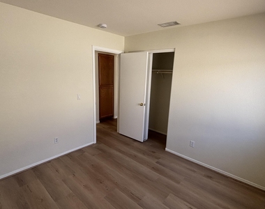 15932 W Lundberg Street - Photo Thumbnail 15