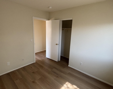 15932 W Lundberg Street - Photo Thumbnail 21