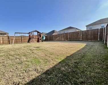 1804 Berry Ridge Trail - Photo Thumbnail 35