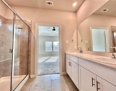 1804 Berry Ridge Trail - Photo Thumbnail 9