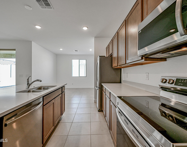23410 W Florence Avenue - Photo Thumbnail 8