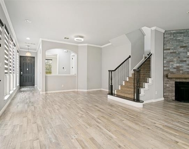 2450 Sunderland Lane - Photo Thumbnail 3