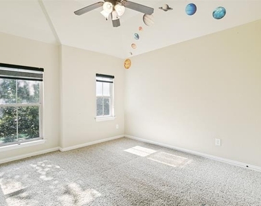 2450 Sunderland Lane - Photo Thumbnail 21