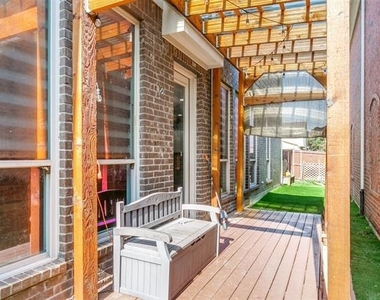 2450 Sunderland Lane - Photo Thumbnail 23